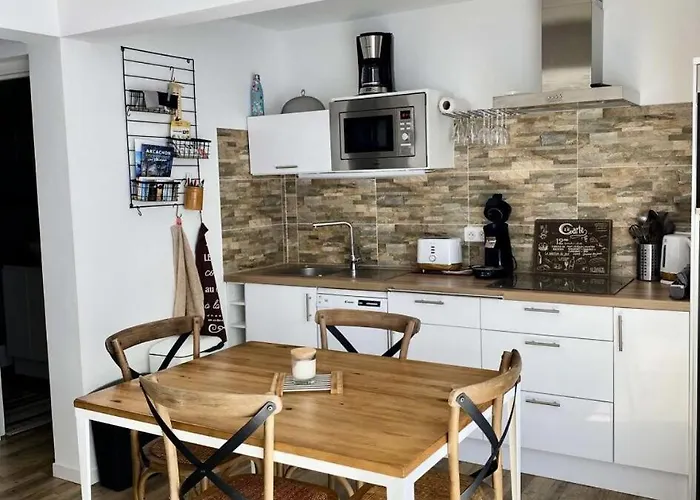 Les Perlieres - - T1 Decore Avec Soin, Pour 2 Personnes Mae-3194 Apartament