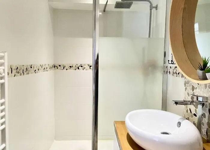 Les Perlieres - - T1 Decore Avec Soin, Pour 2 Personnes Mae-3194 *